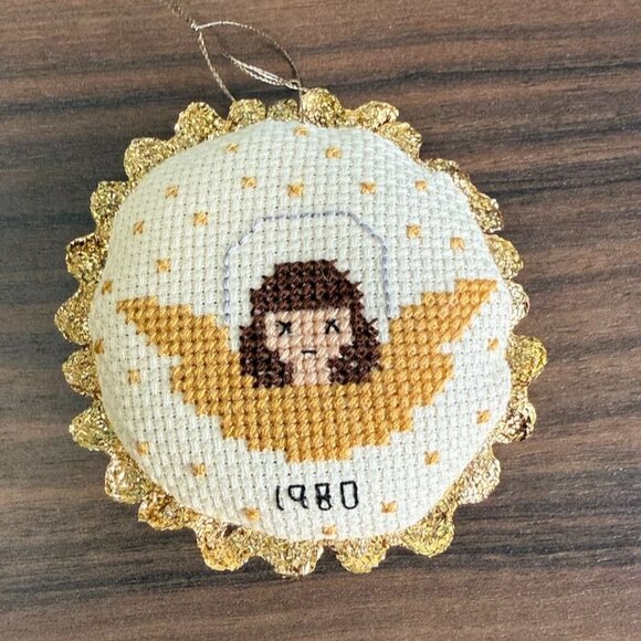 Vintage 1980 Cross-Stitch Christmas Ornaments Set Of 3 Gold Trim Candle Angel Tr - Picture 4 of 9